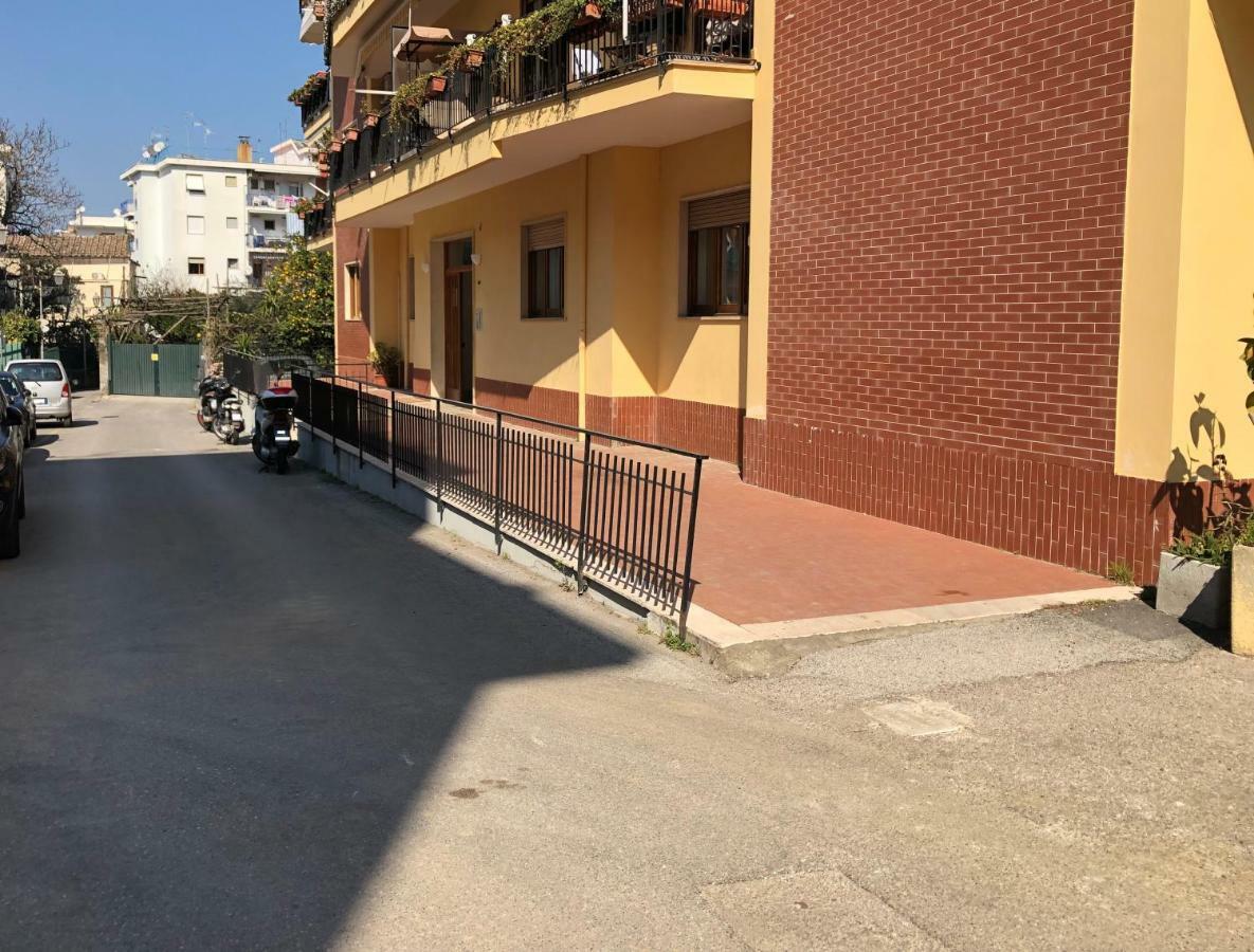 Appartamento Le Zagare Sorrento Exterior photo